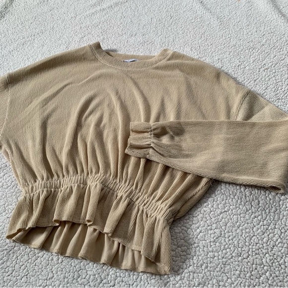 Zara Ribbed Peplum Long Sleeved Top - Picture 5 of 9